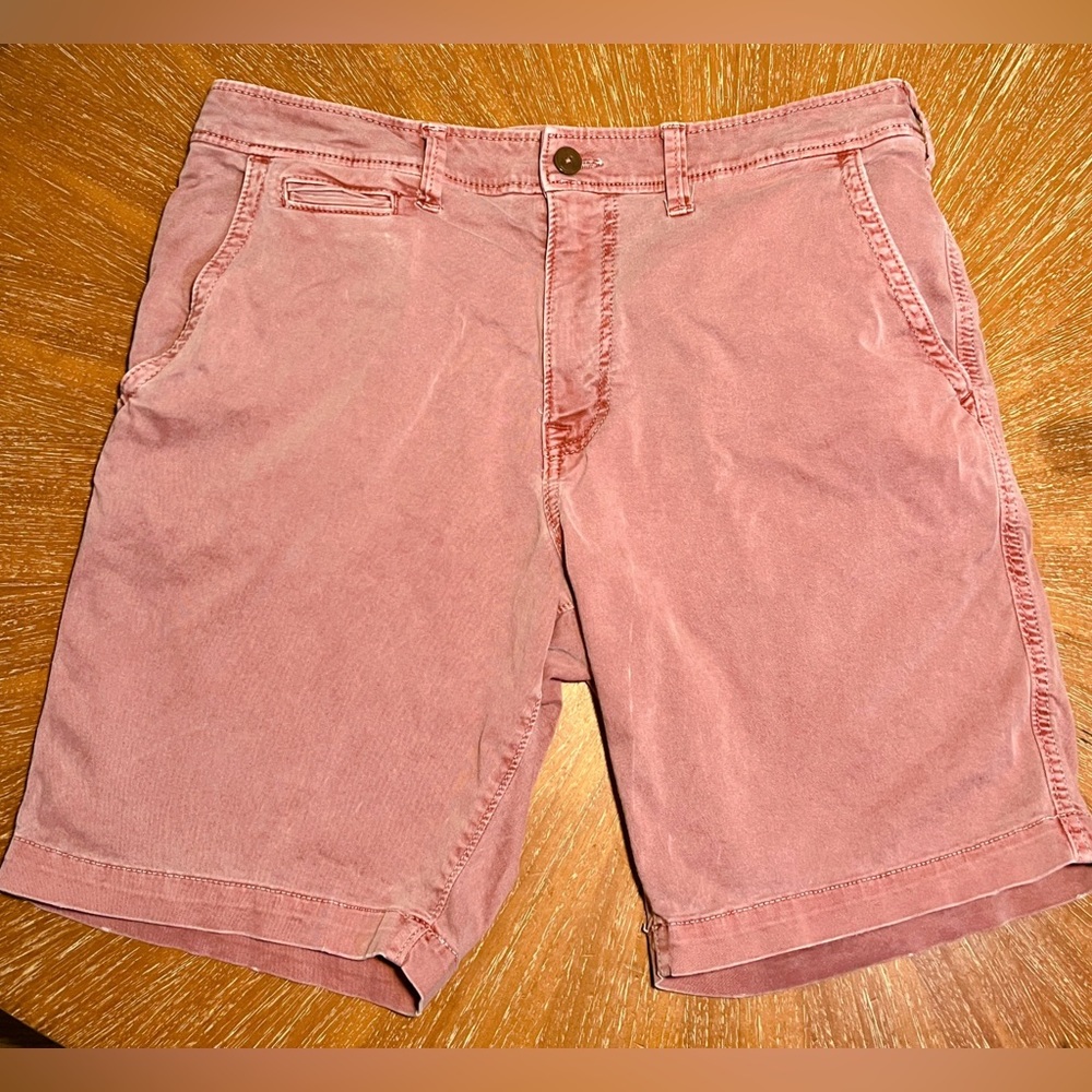 American Eagle Men’s Extreme Flex Classic Fit Shorts
